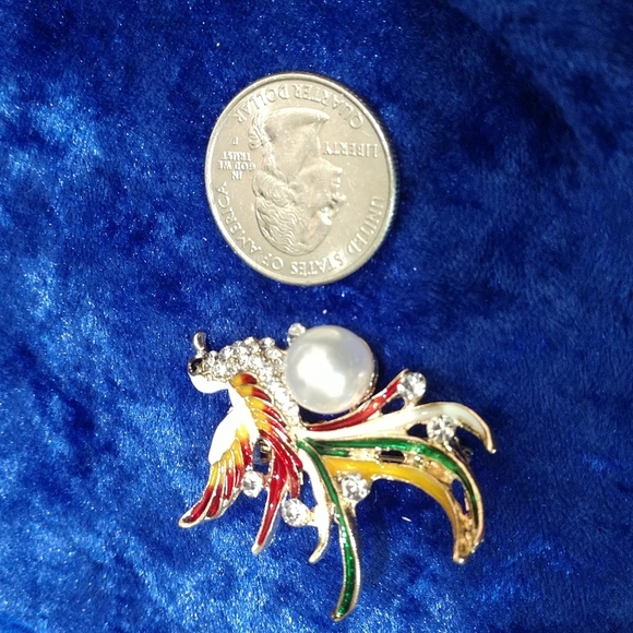 Enamel Bird Long Tail Brooch Pin Faux Pearl Rhinestone Accents Bling - Picture 4 of 6